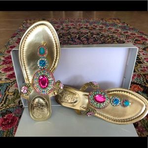 Vince Camuto NWT Size 5.5 Gold Beaded Sandals